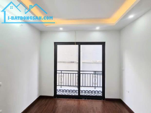BÁN  NHÀ LIÊN NINH THANH TRÌ HÀ NỘI  56M2 5 TẦNG 4,15 TỈ