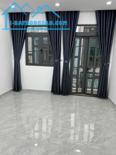 BÌNH TÂN NGAY LÊ VĂN QUỚI , GÒ XOÀI - 40M2 - 2 TẦNG MỚI ĐẸP HẺM XE HƠI THÔNG CHỈ 3 TỶ HƠN - 5