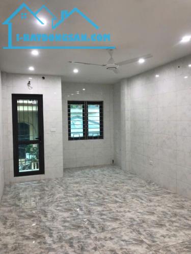 Cho thuê nhà riêng 207 Ngọc Hồi – Hoàng Mai, 40m x 6T, thang máy, nhà đẹp, 14 triệu, ở nga - 1