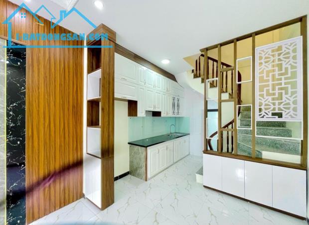 🏠 Mới Koong Hiện đại ,ôtô 4 chỗ vào nhà mà chỉ với 3.4tỷ có ngay căn hộ 5 tầng siêu đẹp - 2