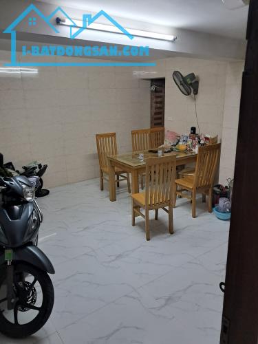 Bạch Mai 56m, 3 tầng, vị trí đẹp, giá 6 tỷ - 3