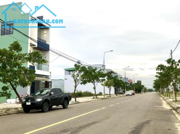 Bán nhanh lô khu đô thị 7B, trục thông block D40 đường 7.5m