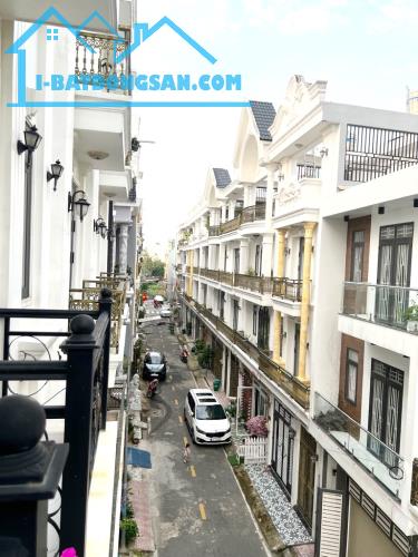 LÔ GÓC 2 MẶT THOÁNG KHÔNG LỘ GIỚI - HẺM XE HƠI TRÁNH-4x13- 4TẦNG -CHỈ HƠN 4TỶ.  - Khu phân - 5