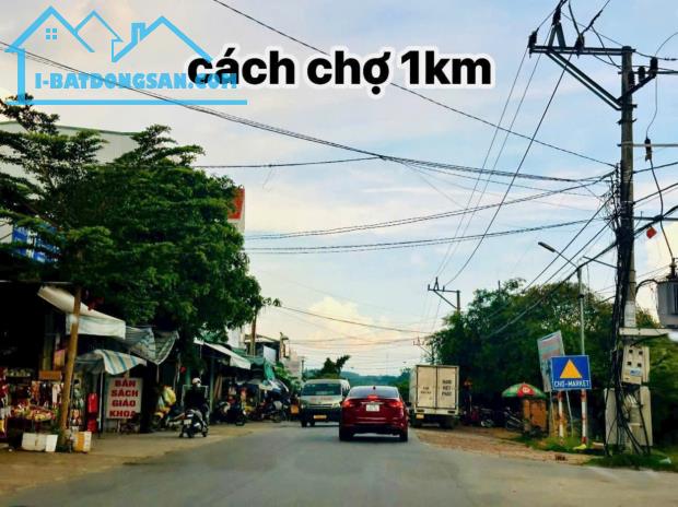 Bán 200m2 đất thổ cư- ngang 10m, dài 20m. Đường bê tông, gần  ngã tư Dầu Giây. Giá 600 tri - 1