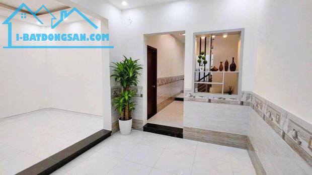 RẺ VÔ ĐỊCH RẺ NHẤT BÌNH THẠNH - HXH - SÁT MẶT TIỀN - 4PN - CHỈ 80 TRIỆU/M2 - 1