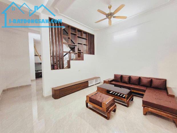 HIẾM! Bán nhà đẹp ĐỐNG ĐA, gần Đại Học Thuỷ Lợi, Dt 60m2, Mt 4.8m, Giá 10.9 Tỷ - 1