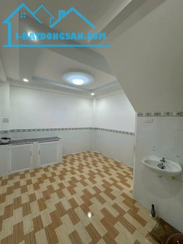 bán nhà lầu hẻm 8 nguyễn chí thanh gần khu công nghiệp 40m2 thổ cư 2pn view sông 830tr - 4