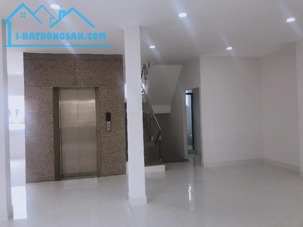 BÁN TOÀ NHÀ MT LÊ QUANG ĐỊNH BÌNH THẠNH 5LẦU 285M2 THU NHẬP 200TR