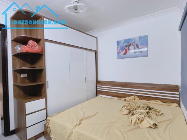 Bán nhà ngõ 79 Cầu Giấy, 35m2 x 5T nhà đẹp gần phố, giá 6.15 tỷ. - 3