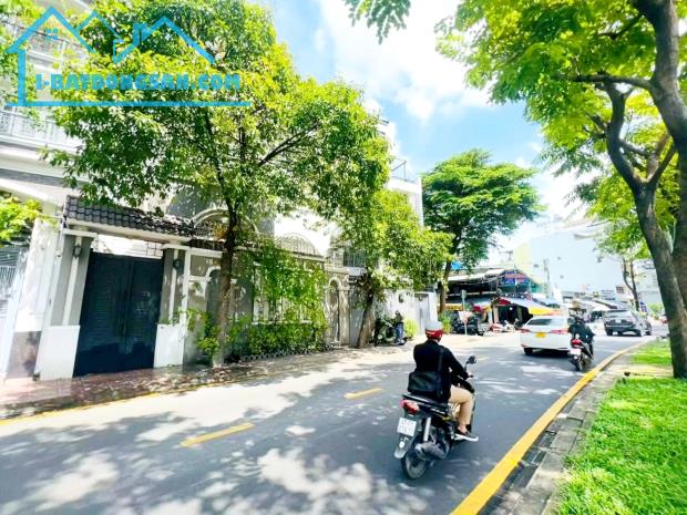 Cho thuê BIỆT THỰ 276 Trường Sa, P3, Quận Bình Thạnh. Hầm, 3,5 tầng(10x16) 600m2 chỉ 80tr