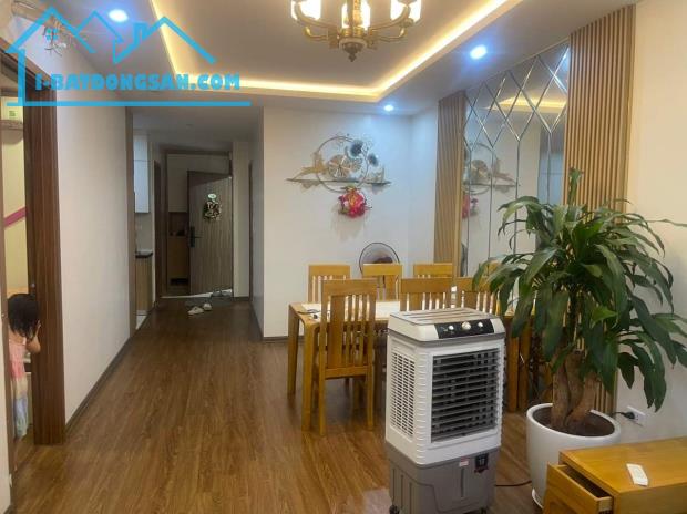 Cho thuê chung cư Hồng Hà city – Tứ Hiệp - Thanh Trì, 95m2, 3pn,full đồ Giá 10tr