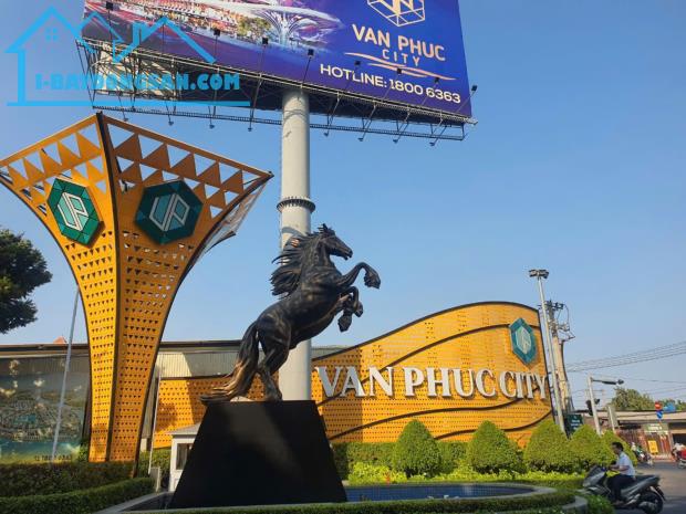 Bán gấp vạn phúc city, dt 319, 1 hầm, 5 tầng, thu nhập khủng gần 2 tỷ/ năm. gía 60  tỷ. - 1