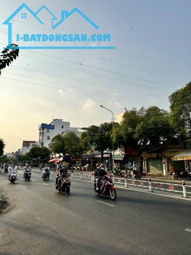 Bán nhà MTKD đường Nguyễn Sơn (gần chợ) DT: 8x19m - 2 lầu ST - Giá: 28.5 tỷ TL