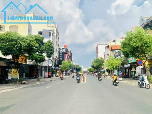Bán nhà MTKD đường Nguyễn Sơn (gần chợ) DT: 8x19m - 2 lầu ST - Giá: 28.5 tỷ TL - 1
