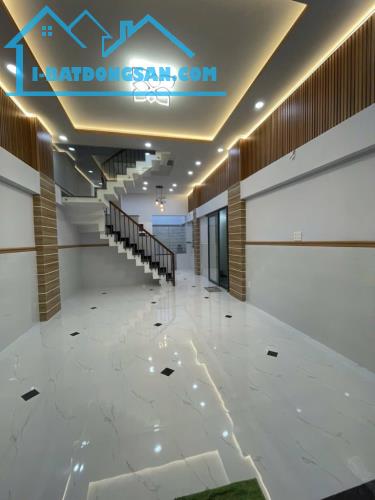 Chủ định cư - gấp bán nhà Tân Hoà Đông - Q6 - 60m2 - giá nhỉnh 4 tỷ🔥🔥