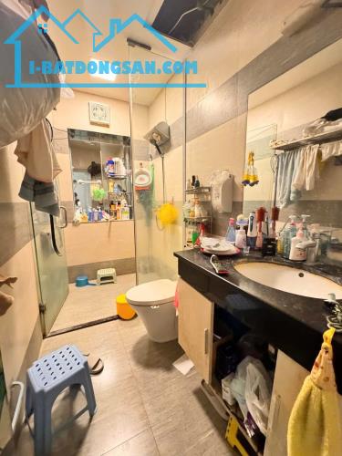 CẦN BÁN GẤP NHÀ RIÊNG ĐƯỜNG GIẢNG VÕ, LÔ GÓC, GẦN PHỐ, DT 42M2 x 4T, MT 3,9M, GIÁ 9,2 TỶ. - 1