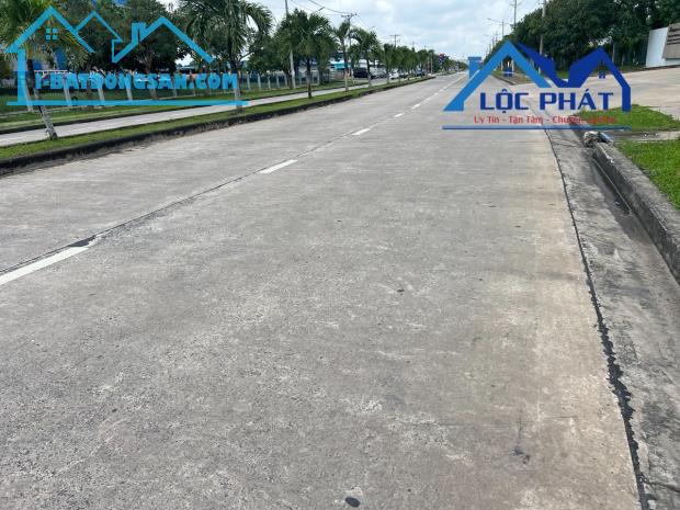 Cho thuê xưởng 2.000m2 Long Bình Biên Hòa Đồng Nai. Giá 60 triệu