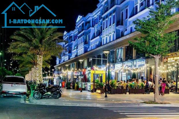 Bán shophouse kinh doanh sầm uất giá tốt Vinhome Grand Park Quận 9. Cần bán shophouse - 3