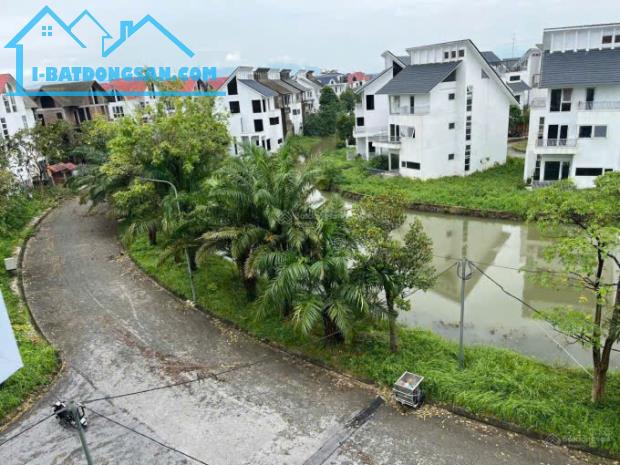 Bán gấp siêu phẩm lô góc view hồ đẹp nhất Ngôi nhà mới 4T 300m2 ô tô vào nhà, ở, cho thuê - 1