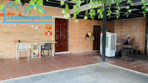 chính chủ sang nhượng quán cafe đang kinh doanh ngay đường tỉnh lộ 9 đức hoà