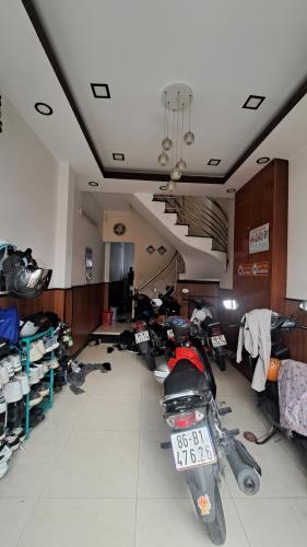 BÁN NHÀ CHÍNH CHỦ 38M2 ĐOÀN VĂN BƠ QUẬN 4 - NHỈNH 4 TỶ TL. - 3