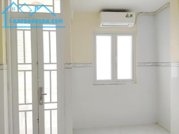 Nhà nhỏ xinh gần MT Phạm Hùng P9Q8. Giá 1,9 tỷ TL - 1