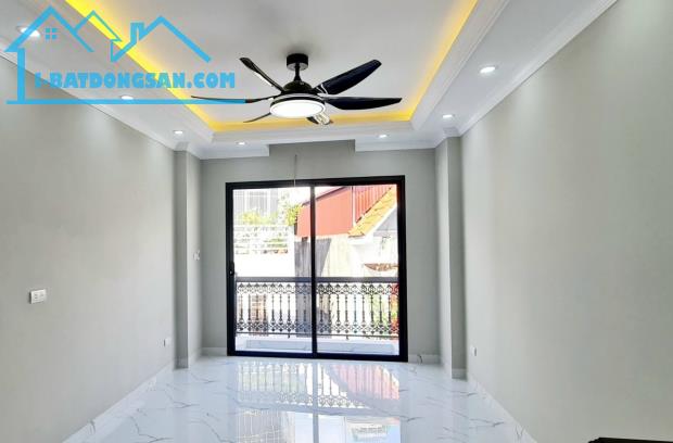 Bán nhà view phố Lê Trọng Tấn, Thanh Xuân. 35m2, 6 tầng thang máy, mới ở luôn, nhỉnh 8 tỷ