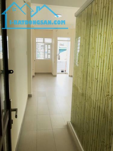 KHÔNG NÊN BỎ QUA NHÀ NÀY - HẺM THÔNG - 50M2 - 4 TẦNG 6PN - NHỈNH 5 TỶ.