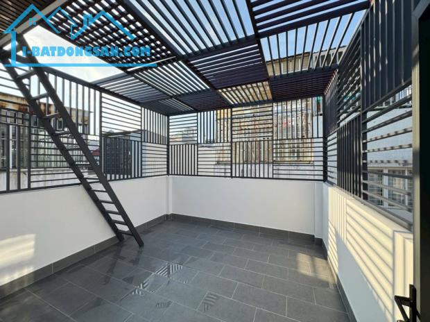 Mặt tiền đường nhựa 12m khu dân cư Nam Long  Phú Thuận Quận 7, 80m2 4 tầng chỉ 13.6 tỷ