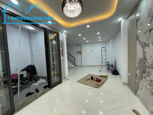 NHÀ MỚI NGUYỄN LƯƠNG BẰNG - 46M2 - 6 TẦNG - THANG MÁY - GẦN PHỐ - GIÁ 11 TỶ