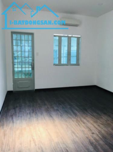 Gấp bán nhà Bình Thạnh, gần Mặt tiền Phạm Văn Đồng, dt nền 273m2 chỉ 22 tỷ.