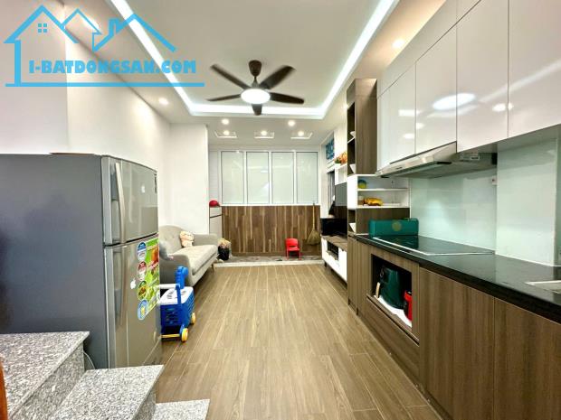 Nhà đẹp full nội thất, trung tâm quận Hai Bà, gần phố. - 2