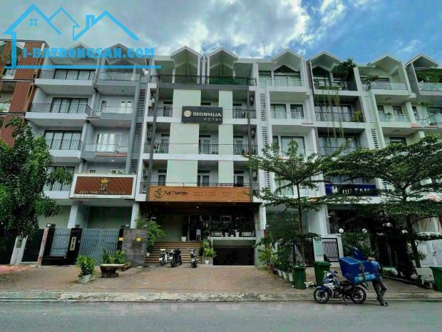 Bán gấp nhà 2MT Chu Văn An, Bình Thạnh 105m2, giá chỉ 21.9 tỷ