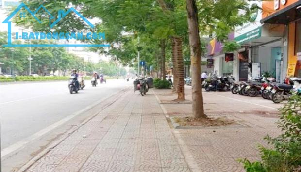 Bán nhà MP Nguyễn Văn Cừ - Long Biên 124m2, Mt 7.2m, hàng xóm Hoàn Kiếm, chỉ 38 tỷ.