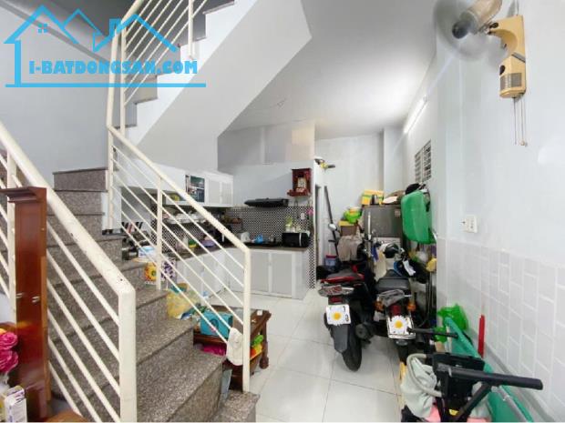 Ngộp lãi bán nhanh nhà cho thuê 15 triệu- 2,3 tỷ/ 60m2. Hoàng Ngân, Phường 16, Quận 8 - 1