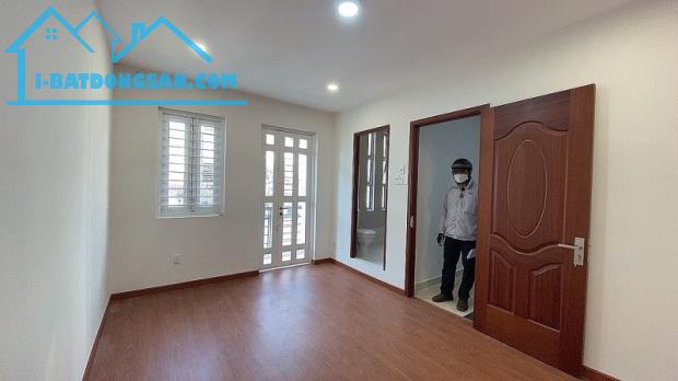 Gấp bán nhà Phú Nhuận, chỉ 12T8, đất 110m2, gần Mặt tiền Lê Văn Sỹ. - 1