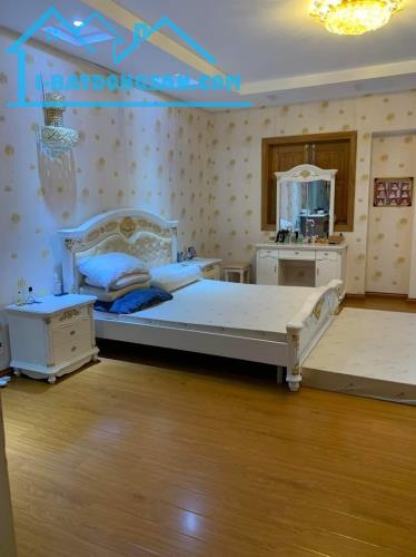 Gấp bán nhà Tân Bình, dt 75m2 chỉ 15 tỷ, Mặt tiền kinh doanh Trường Chinh. - 3