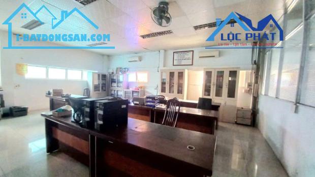 Bán xưởng tại KCN Long Khánh, Đồng Nai 40.000 m2 chỉ 220 tỷ