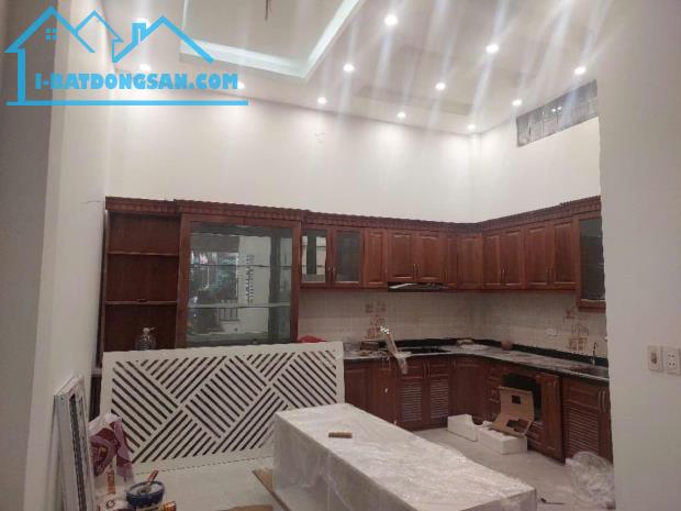 P.LÔ ÔTÔ TRÁNH VỈA HÈ KINH DOANH NGỌC LÂM 51m2 x 5T LÔ GÓC DÂN XÂY NGÕ THÔNG. 12,8TỶ - 1
