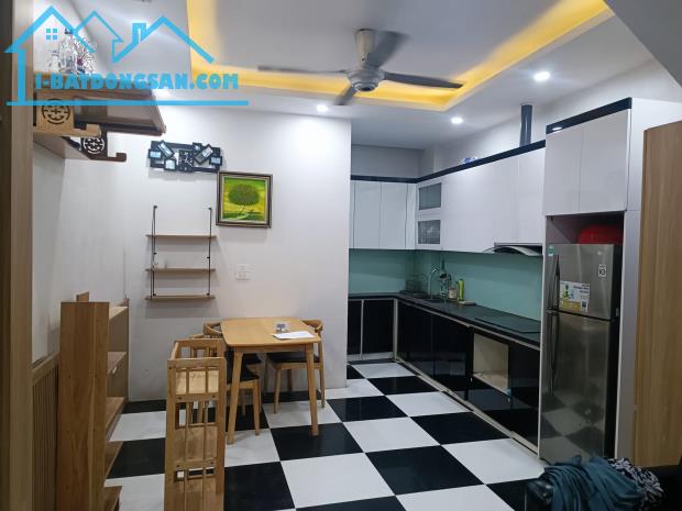 🏡 Nhà dân xây 3 tầng, đầy đủ nội thất tại Tây Mỗ, gần Vinhomes - Thiết kế 3 phòng ngủ, - 2