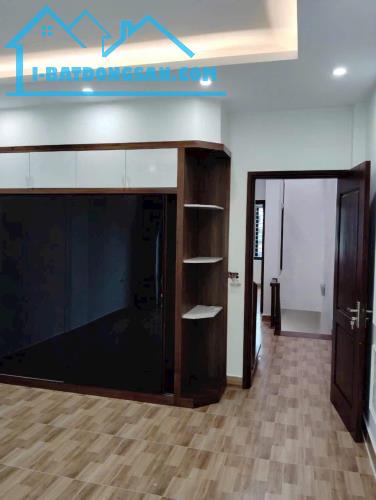 Bán nhà 3 tầng giáp KĐT An Phú, ph Tân Bình, TP HD, 60m2, 3 tầng, 3 ngủ, ngõ thông, 3.2x t - 4