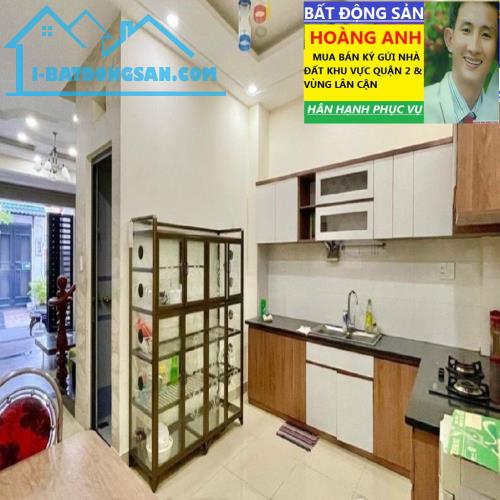 NHÀ MẶT PHỐ NGUYỄN THỊ ĐỊNH , PHƯỜNG THẠNH MỸ LỢI , QUẬN 2 _ 3 TẦNG 3 PN 4 WC _ 200 m2 _ S - 2