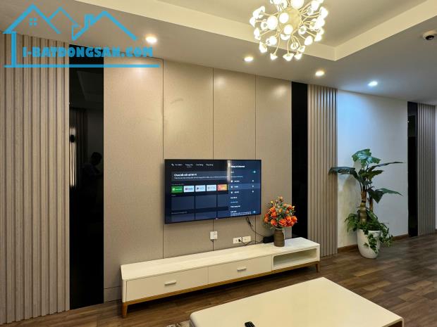 Bán căn góc chung cư khu đô thị Goldmark City 94m2, 3 ngủ, full nội thất, view đẹp - 4