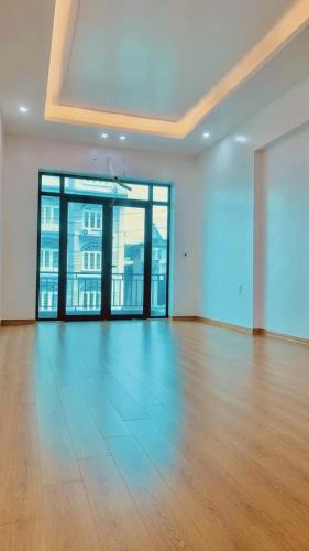 Chính chủ gửi Nhà 3 tầng Mặt Phố Ngô Quyền - TP Hải Dương - 1