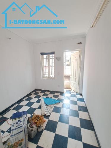 Bán nhà Ngọc Lâm,Long Biên 4 tầng,54m2 sau 1 nhà ra phố nhỉnh 6 tỷ - 3