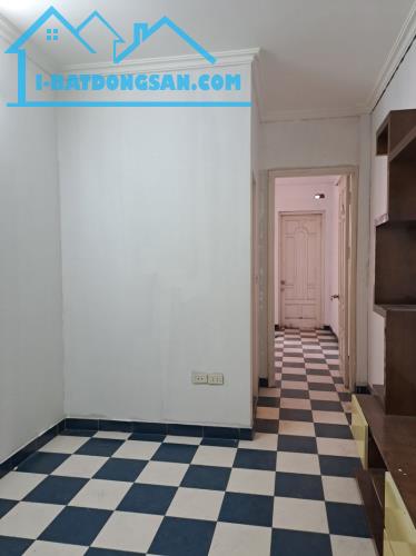 Bán nhà Ngọc Lâm,Long Biên 4 tầng,54m2 sau 1 nhà ra phố nhỉnh 6 tỷ - 5