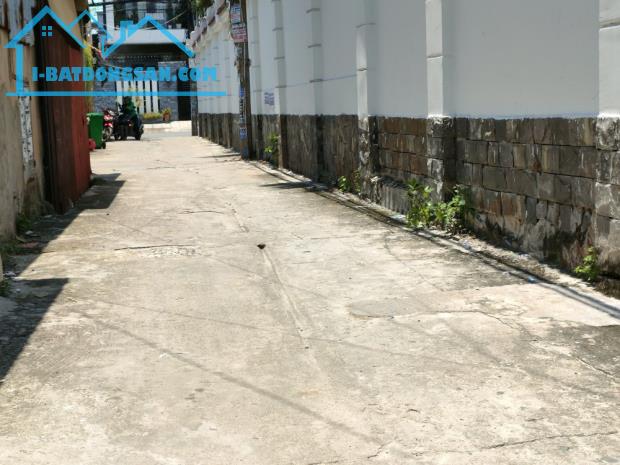 Gấp bán nhà Thủ Đức, liền kề Hoàng Diệu 2, đất 390m2, giá 19 tỷ. - 1