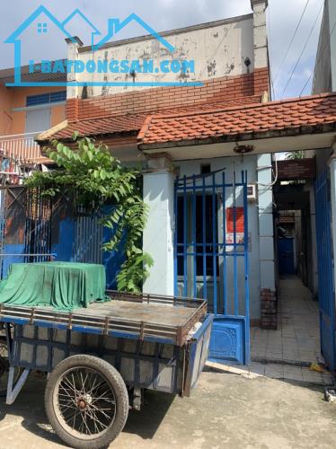 Bán nhà  HXT thông Giác Đạo  ,Trung chánh , Hóc Môn   DTx 100 m2 . Giá chỉ  3.8 tỷ (TL) - 1