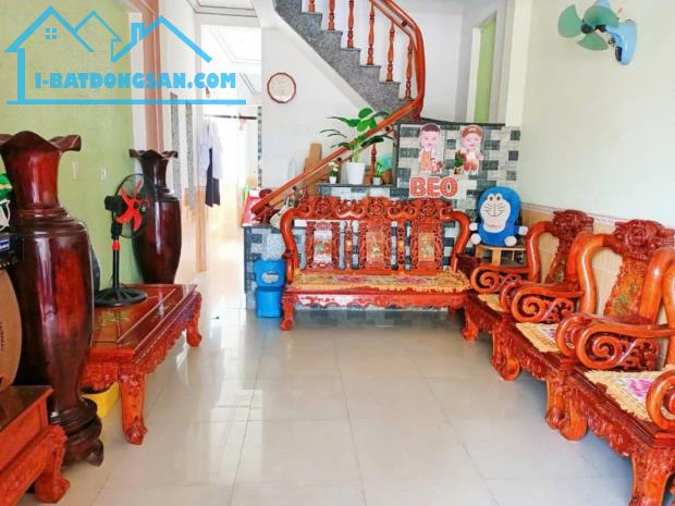 Nhà Đẹp 2 mặt tiền đường 7m Nguyễn Quyền, Vĩnh Hải, Nha Trang - 1