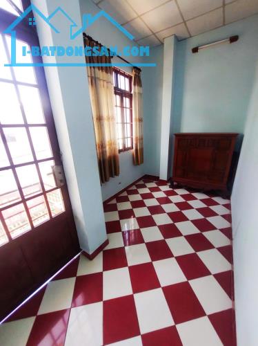 Gấp bán nhà Thủ Đức, Mặt tiền Nguyễn Xiển, 707m2, giá 36 tỷ, cạnh Vinhomes Q9. - 1